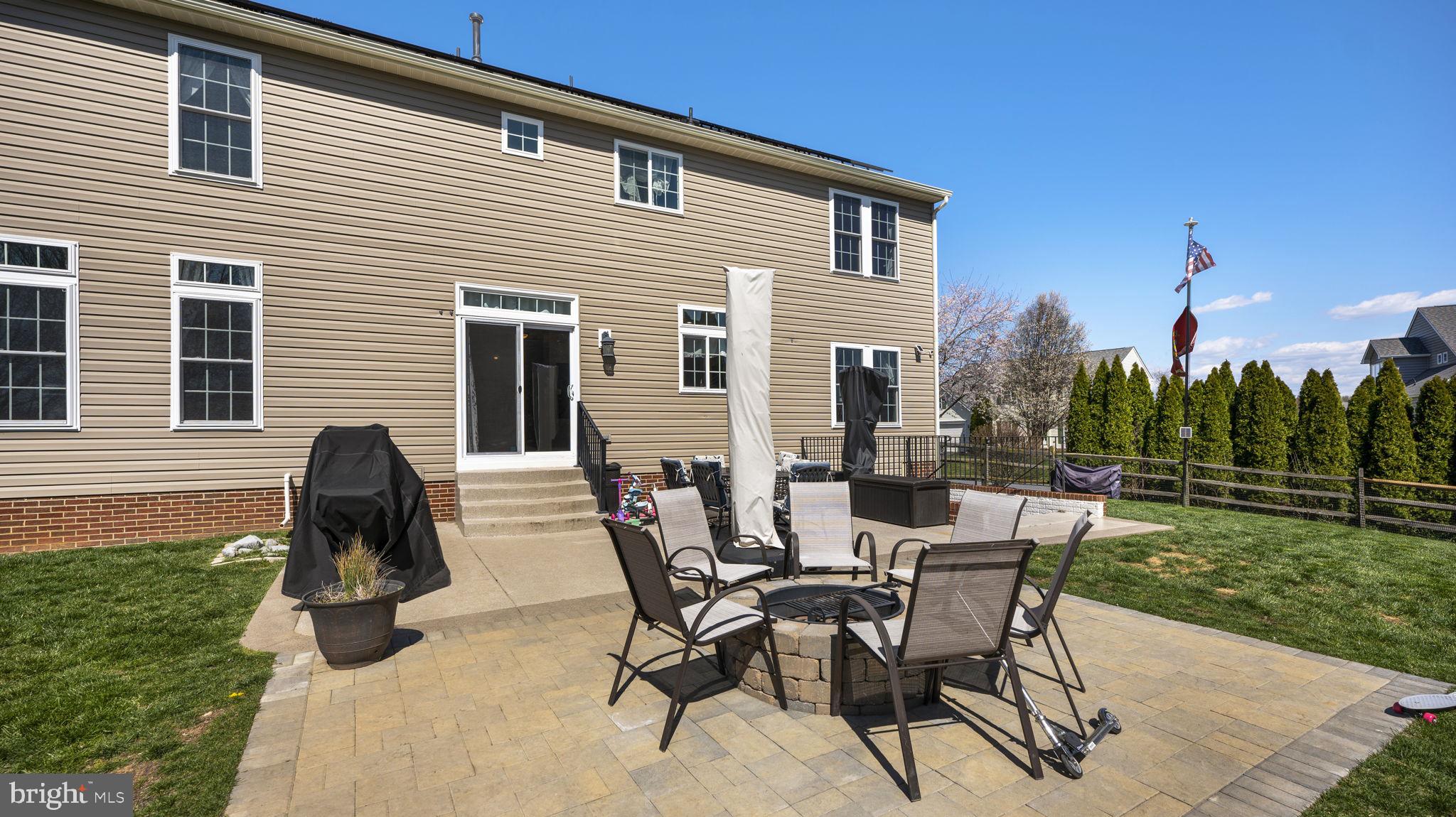 LOCUST HILL - Residential