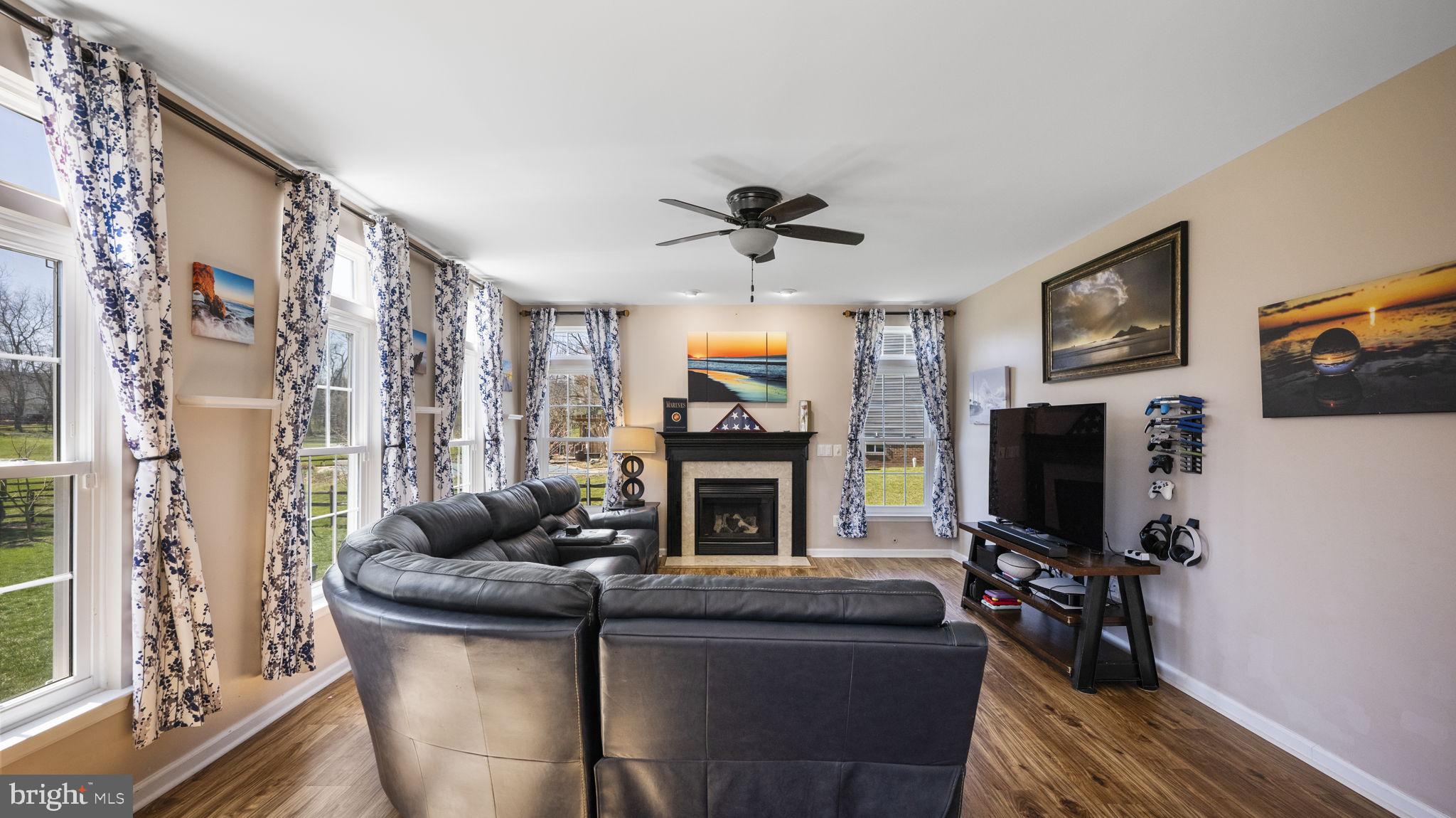 LOCUST HILL - Residential