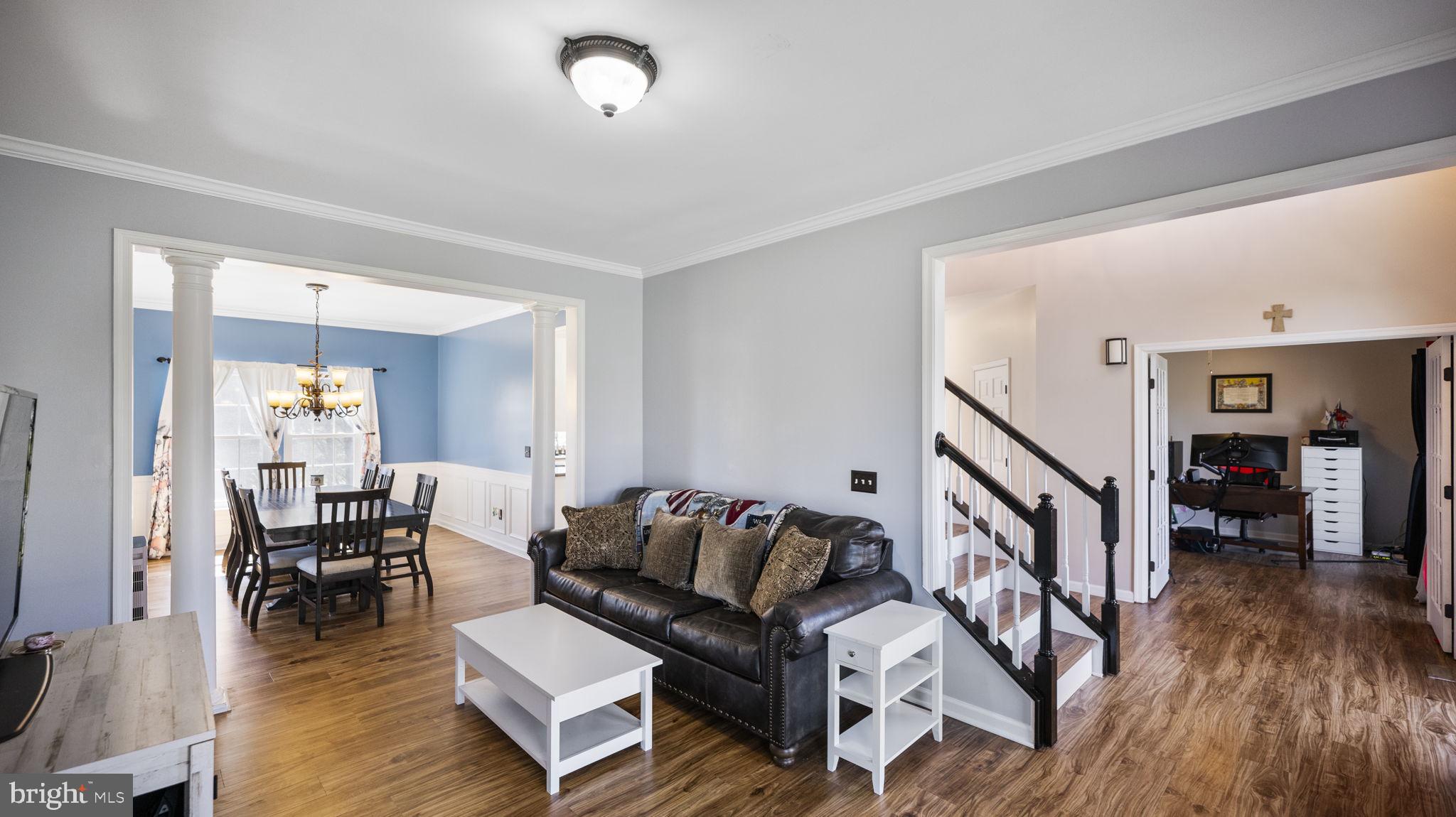 LOCUST HILL - Residential