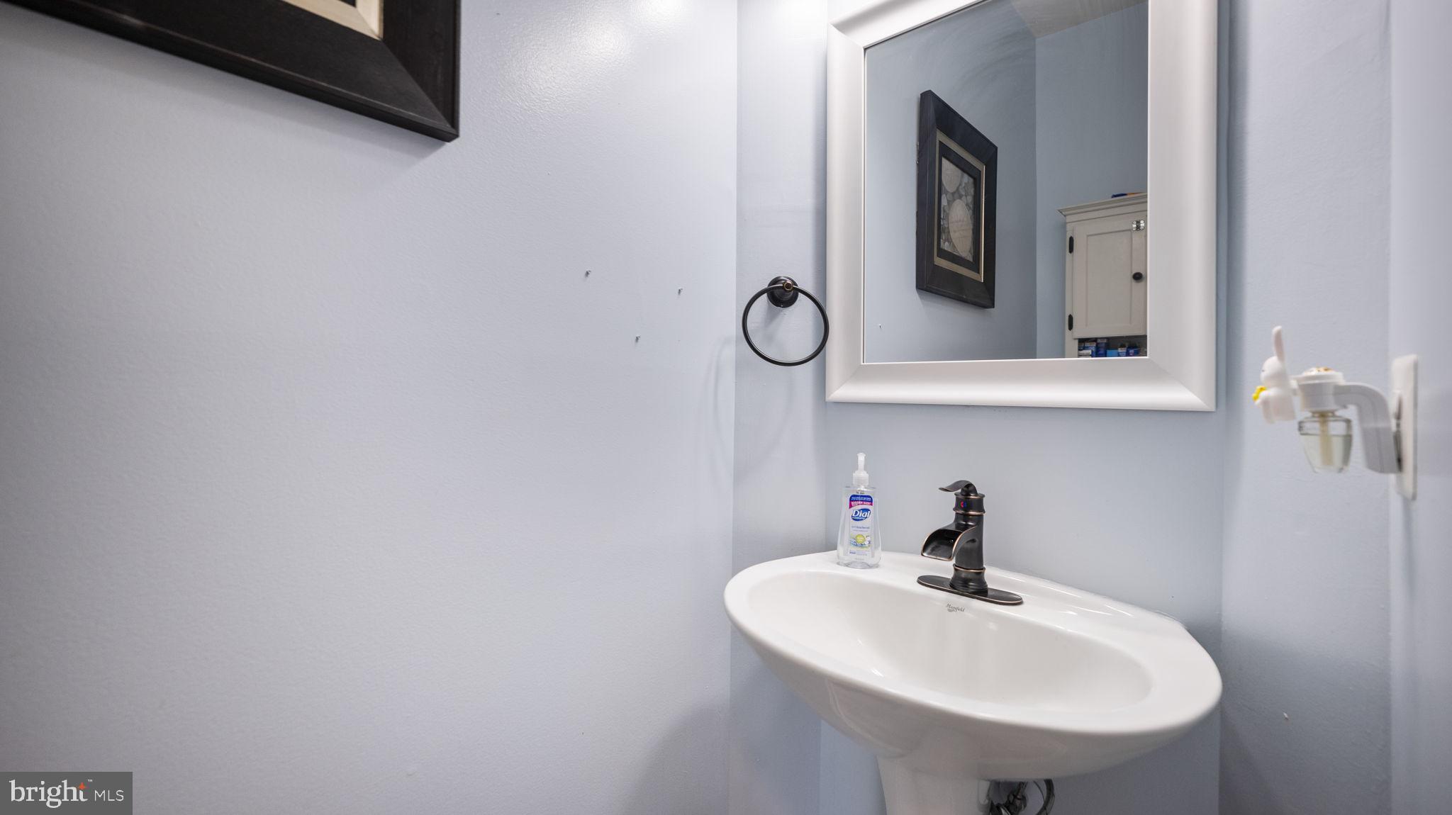 LOCUST HILL - Residential