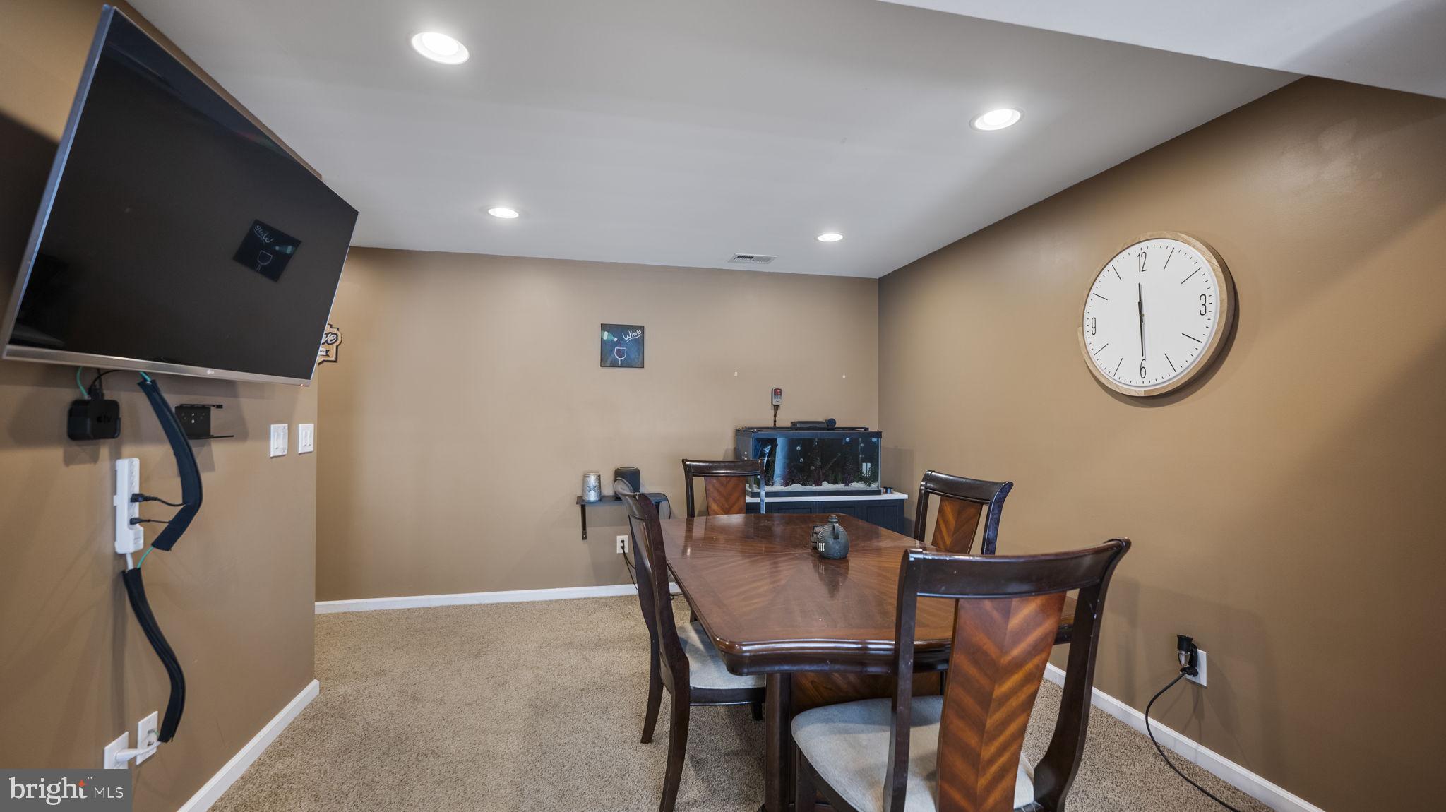 LOCUST HILL - Residential