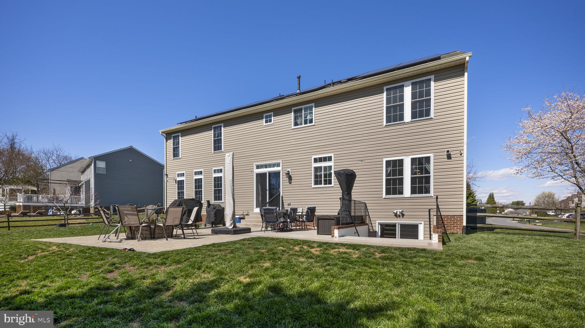 LOCUST HILL - Residential