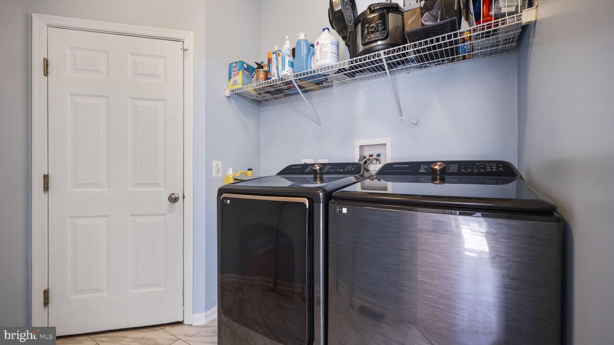 LOCUST HILL - Residential