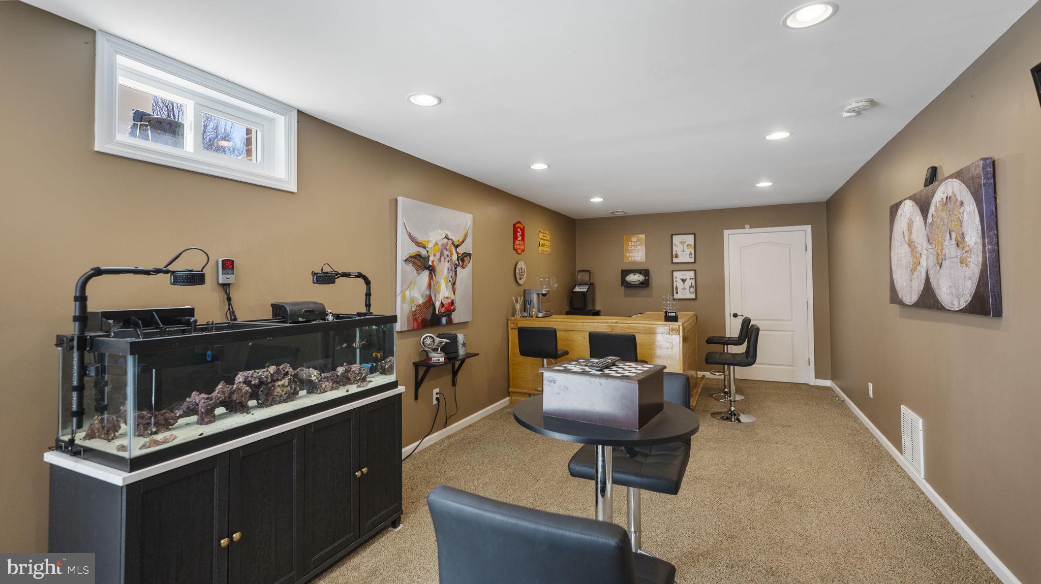 LOCUST HILL - Residential