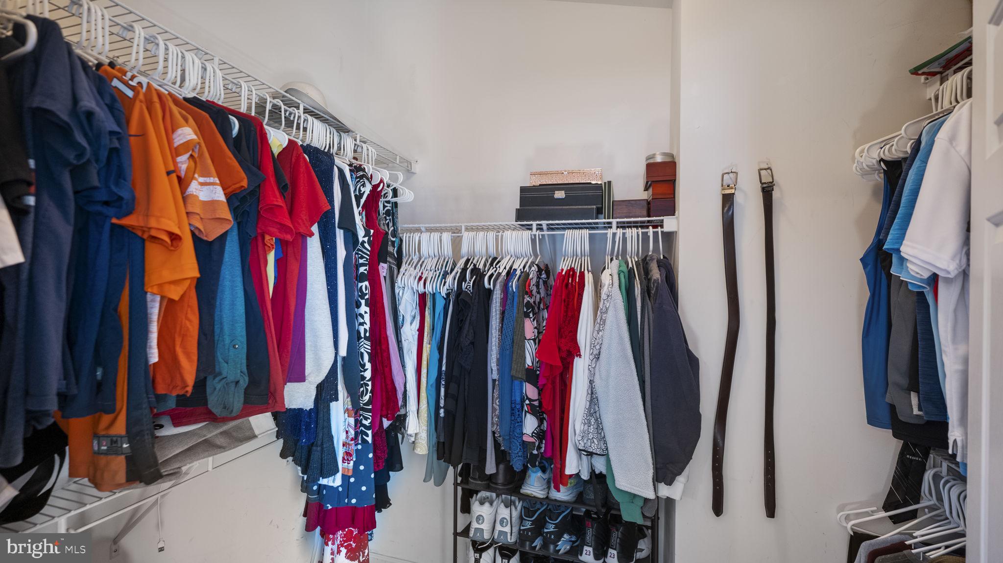 LOCUST HILL - Residential