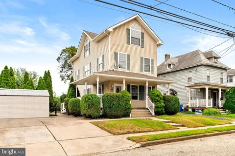15 S PINE AVENUE MAPLE SHADE NJ 08052