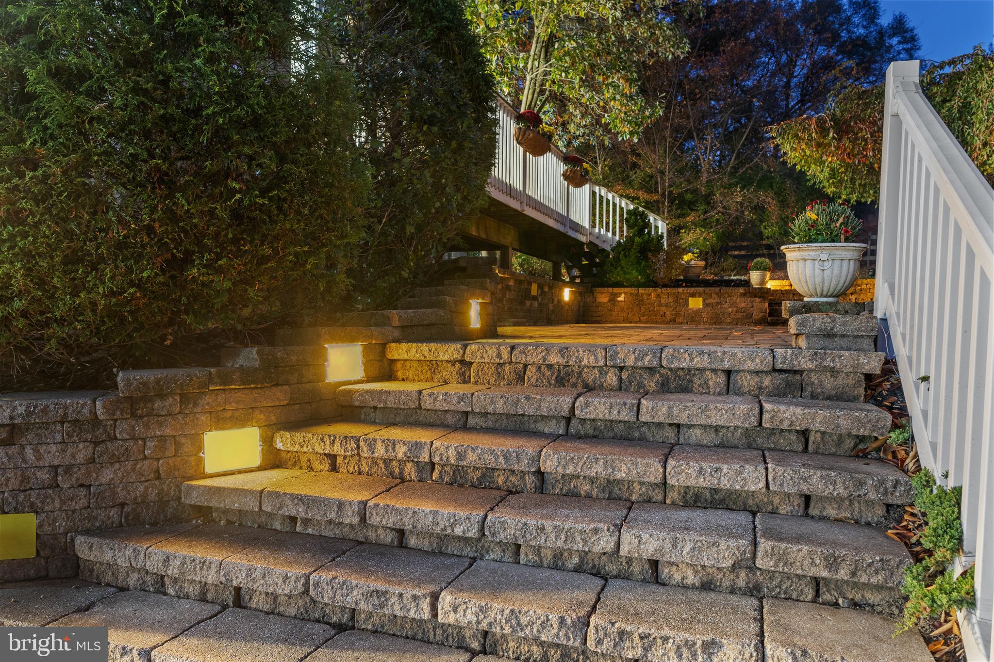 CHESHIRE KNOLL - Residential