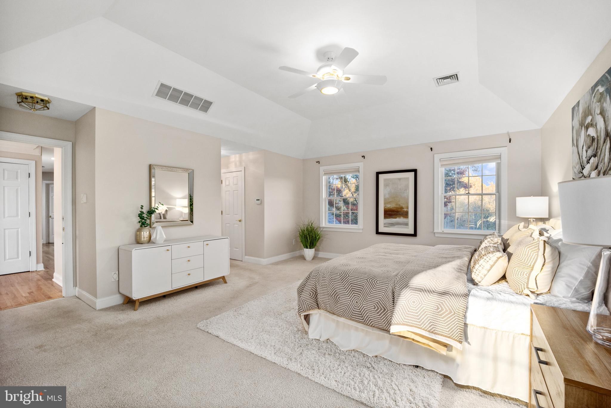 CHESHIRE KNOLL - Residential