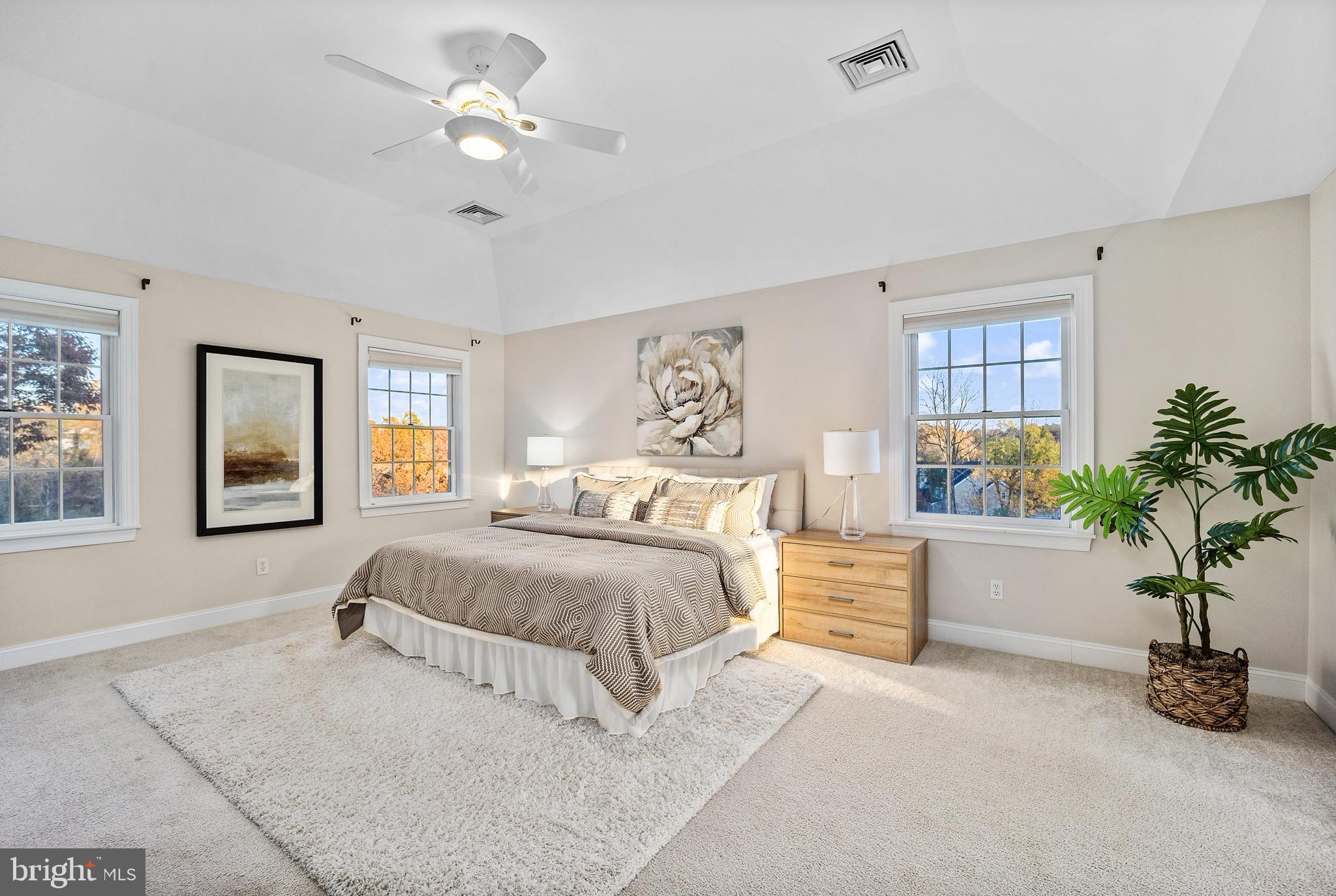 CHESHIRE KNOLL - Residential