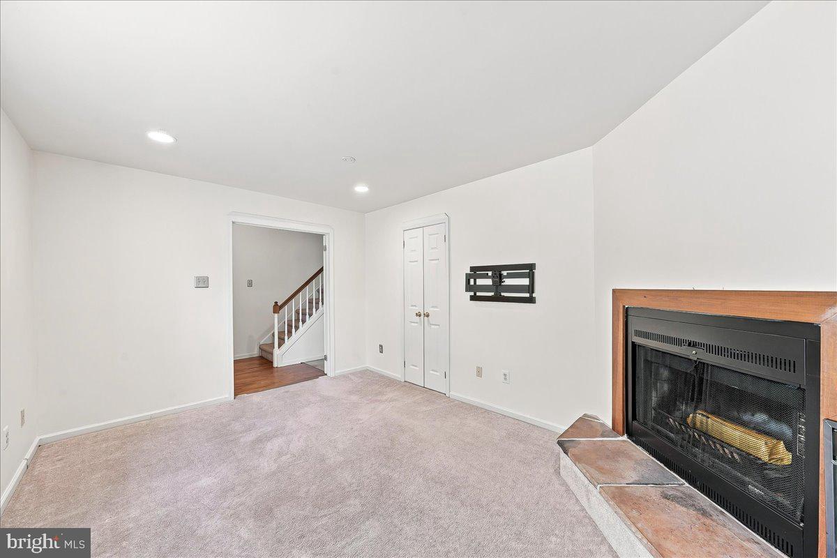 14 ALGONQUIN COURT