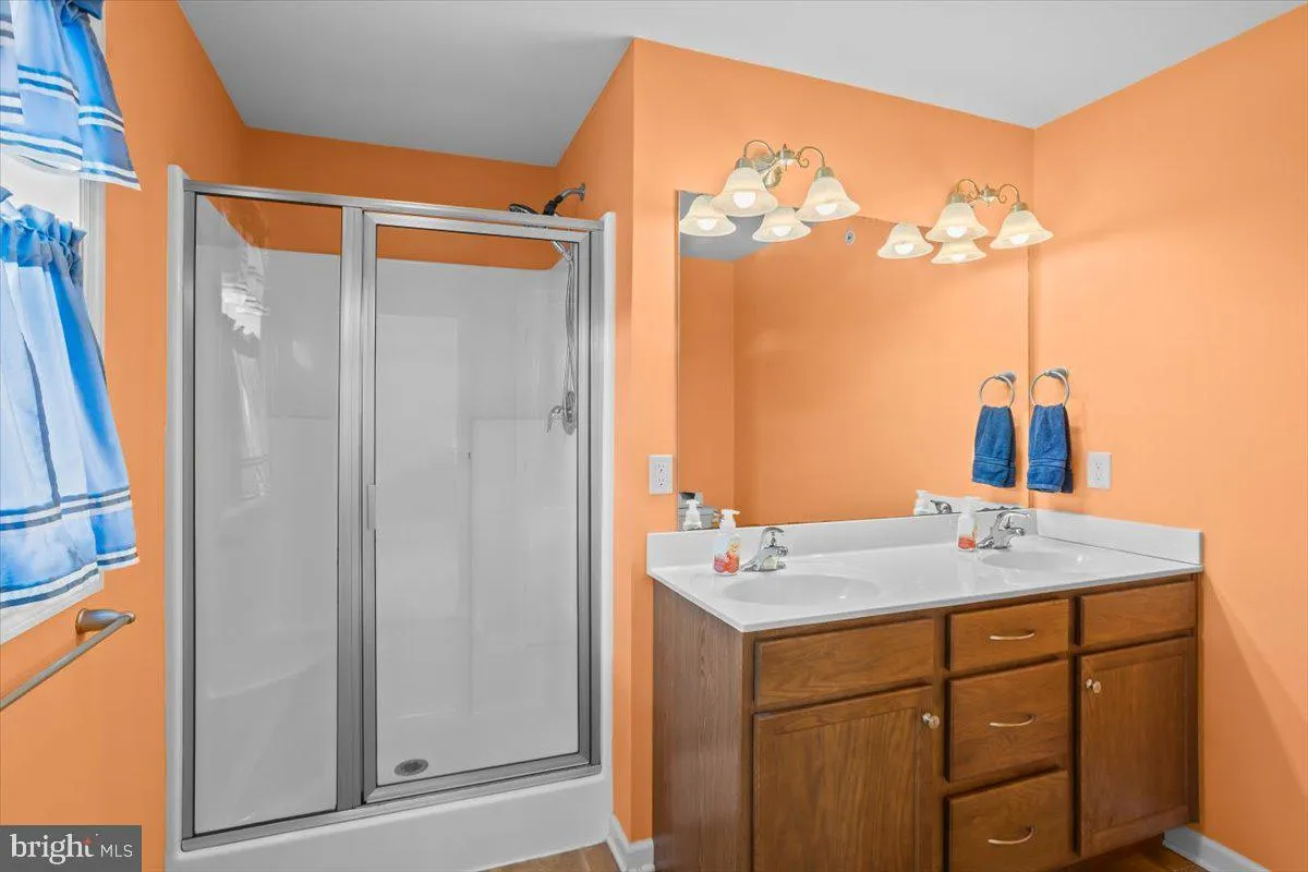 Palmyra, Pennsylvania 17078, United States, 3 Bedrooms Bedrooms, ,3 BathroomsBathrooms,Residential,Active,169734