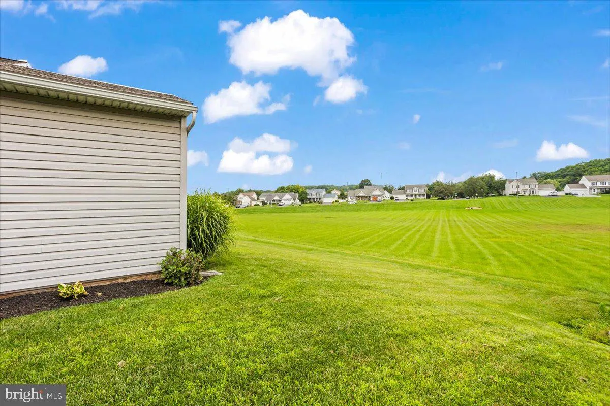 Palmyra, Pennsylvania 17078, United States, 3 Bedrooms Bedrooms, ,3 BathroomsBathrooms,Residential,Active,169734