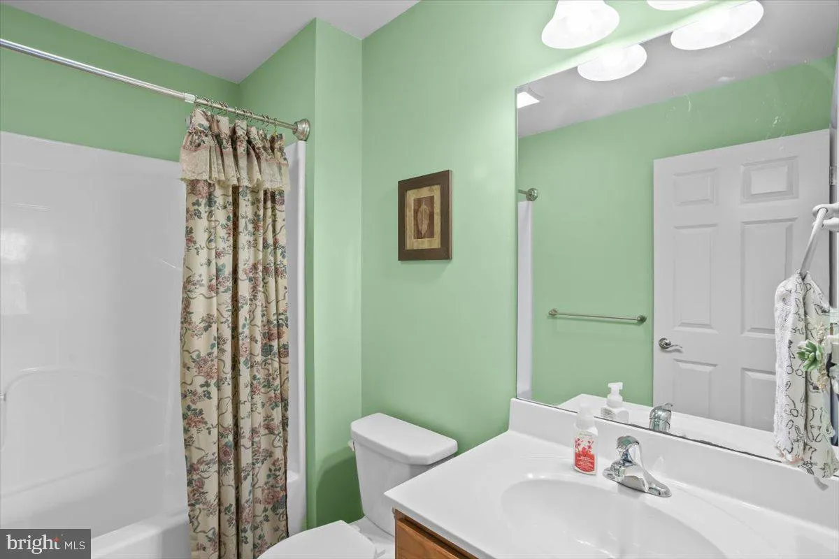 Palmyra, Pennsylvania 17078, United States, 3 Bedrooms Bedrooms, ,3 BathroomsBathrooms,Residential,Active,169734