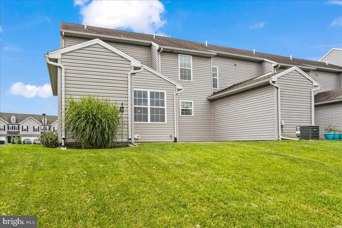 Palmyra, Pennsylvania 17078, United States, 3 Bedrooms Bedrooms, ,3 BathroomsBathrooms,Residential,Active,169734