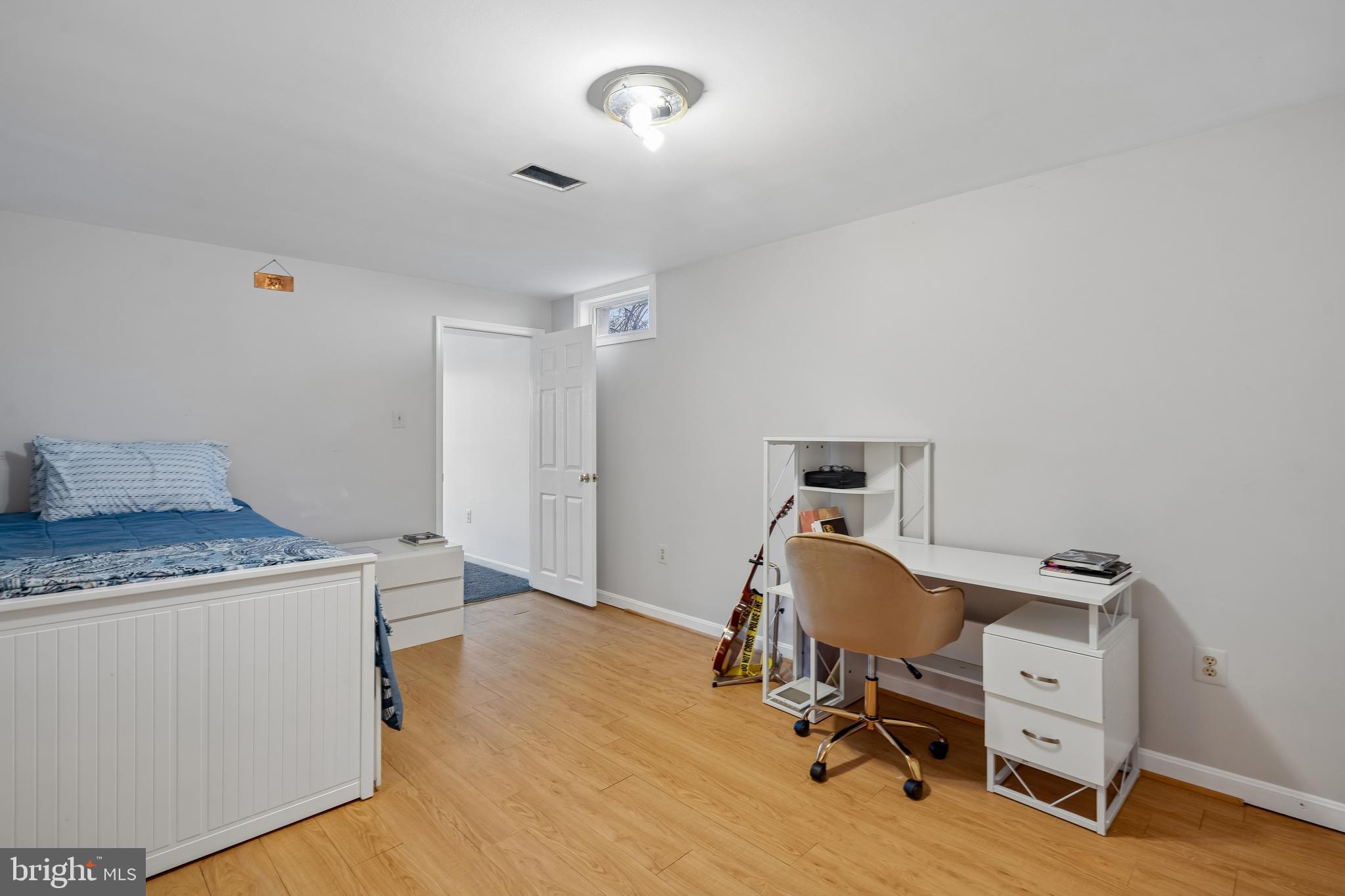MIDDLEBRIDGE - Residential