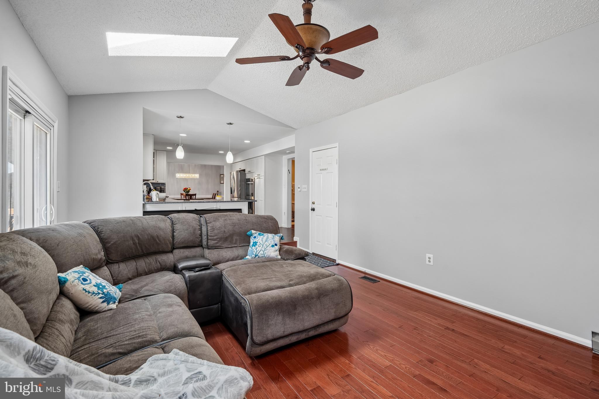 MIDDLEBRIDGE - Residential