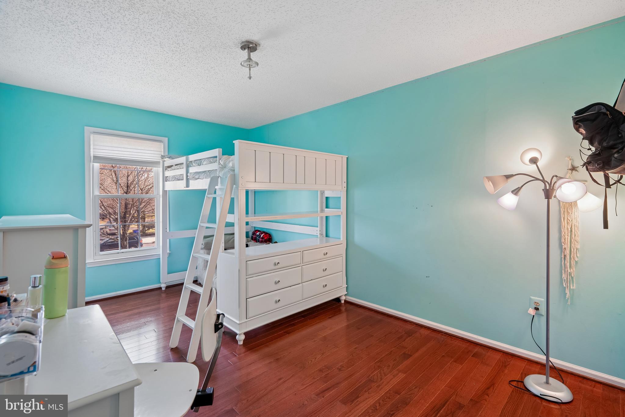 MIDDLEBRIDGE - Residential