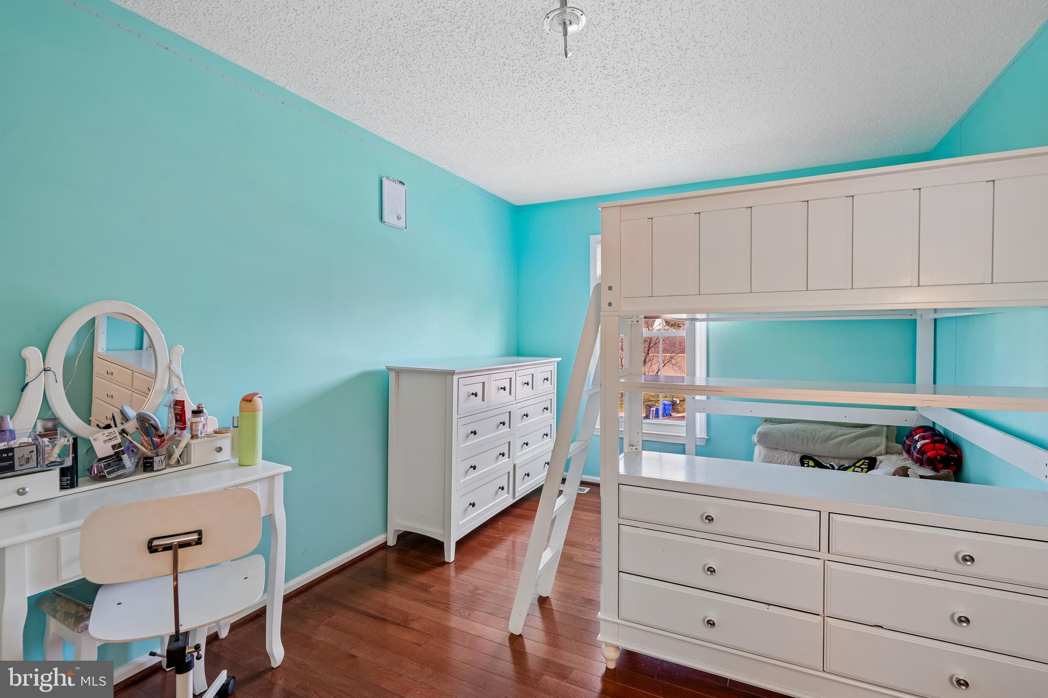 MIDDLEBRIDGE - Residential
