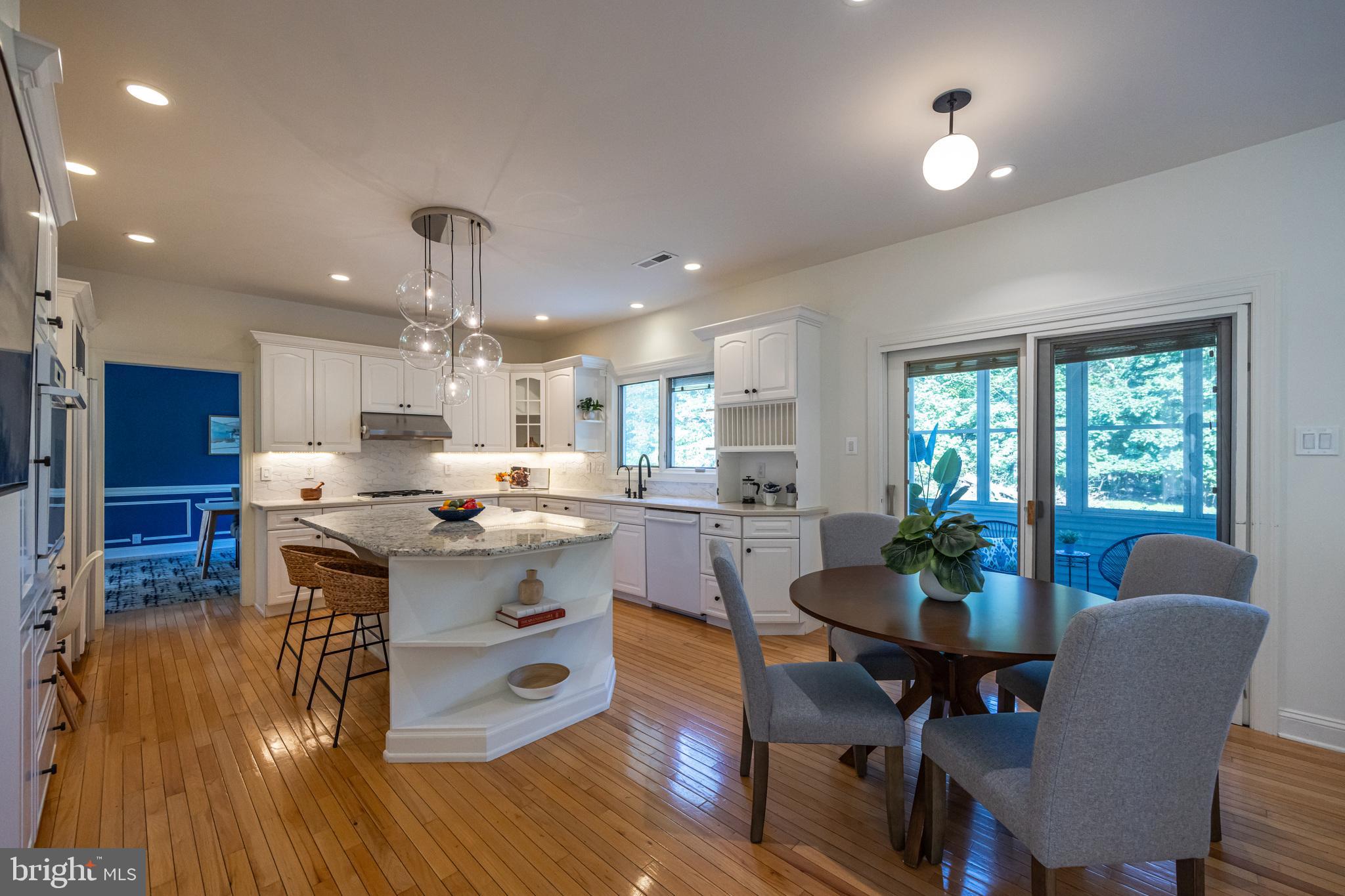 PICKERING CHASE - Residential