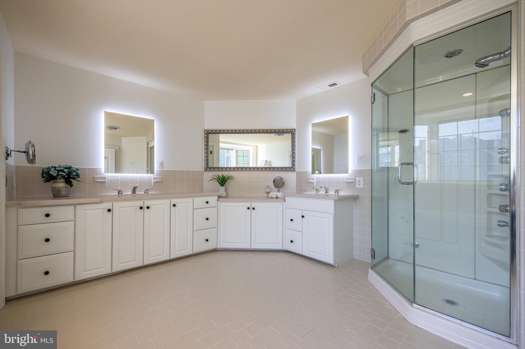 PICKERING CHASE - Residential