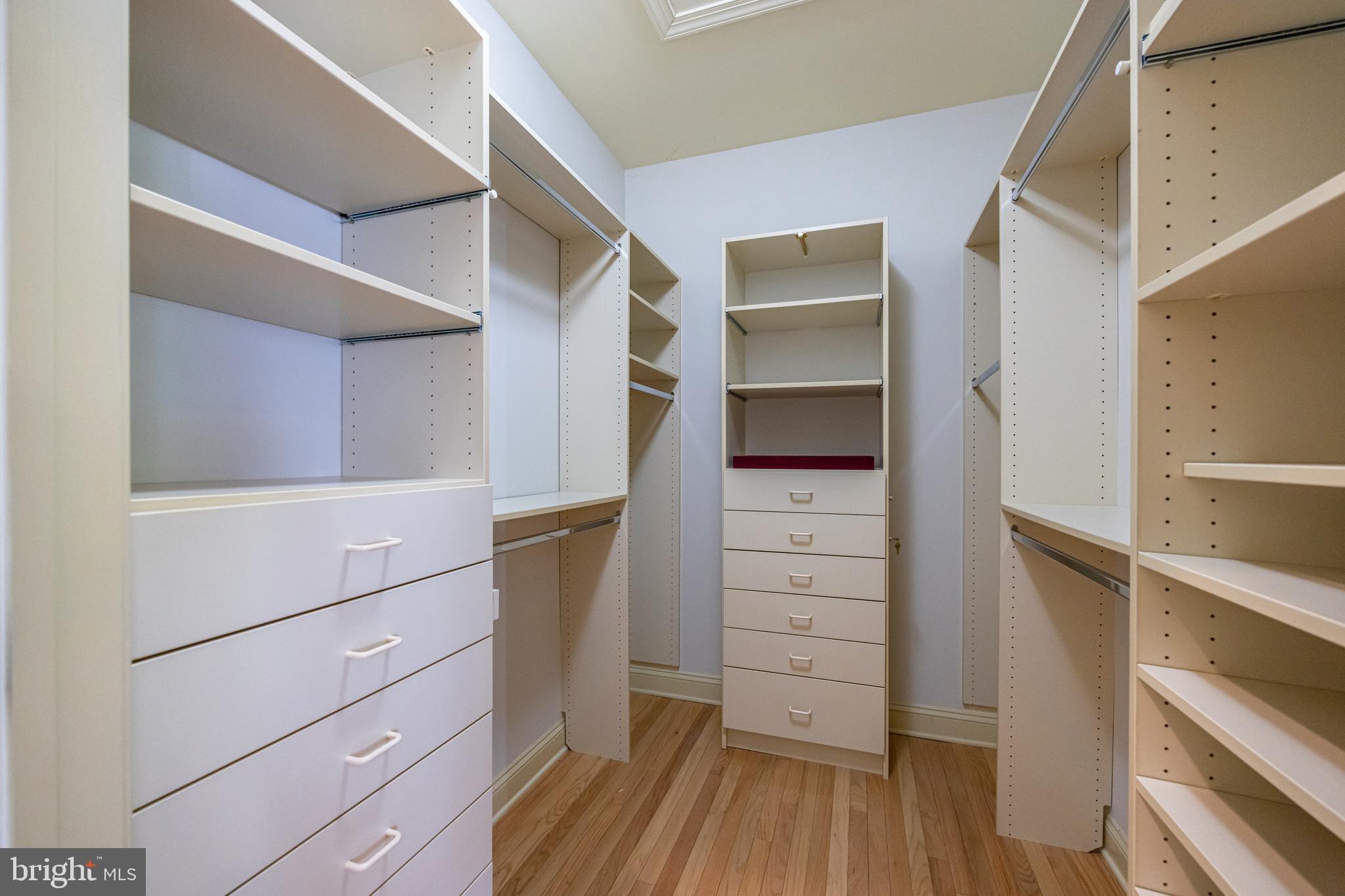 PICKERING CHASE - Residential