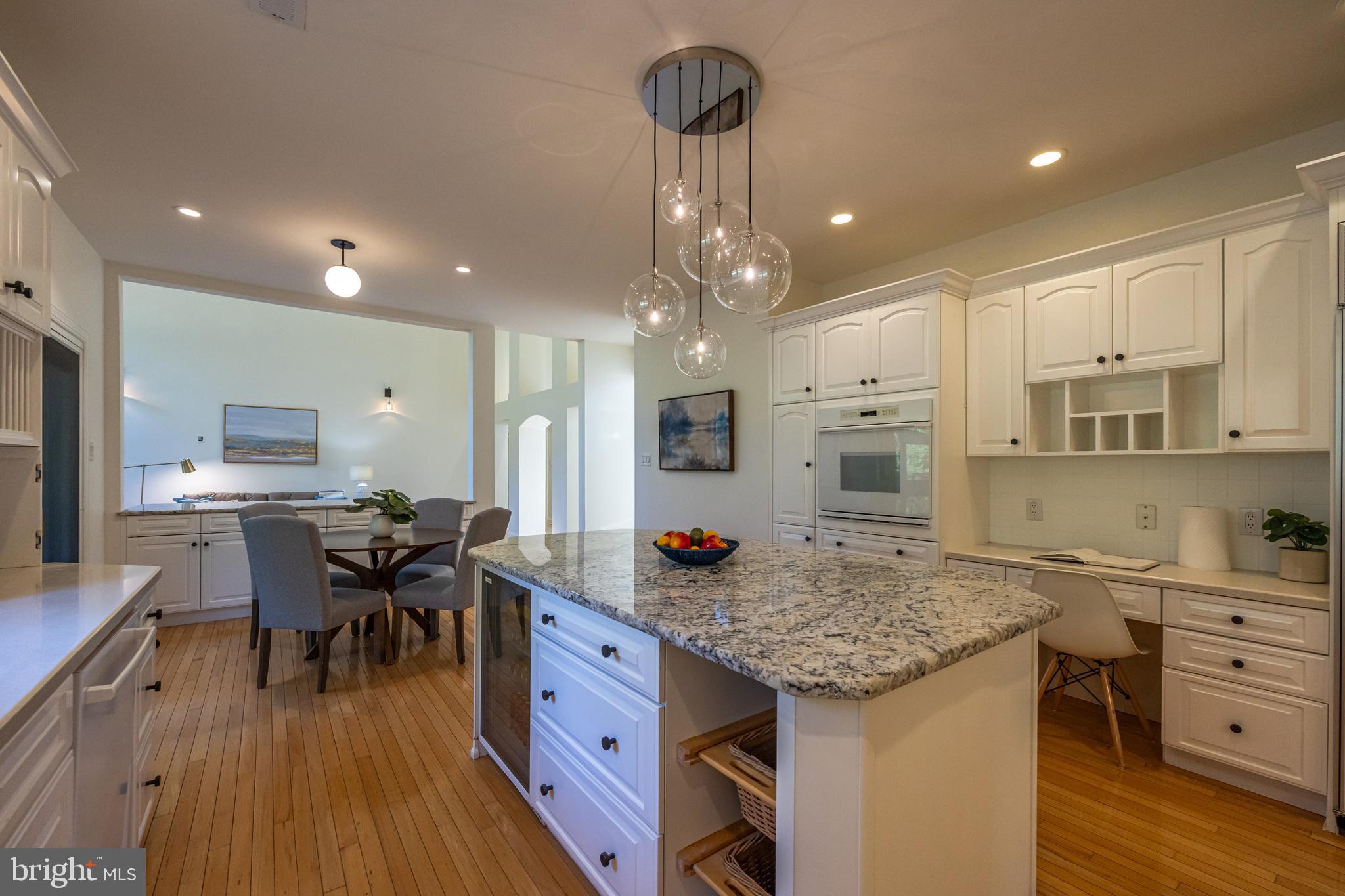 PICKERING CHASE - Residential