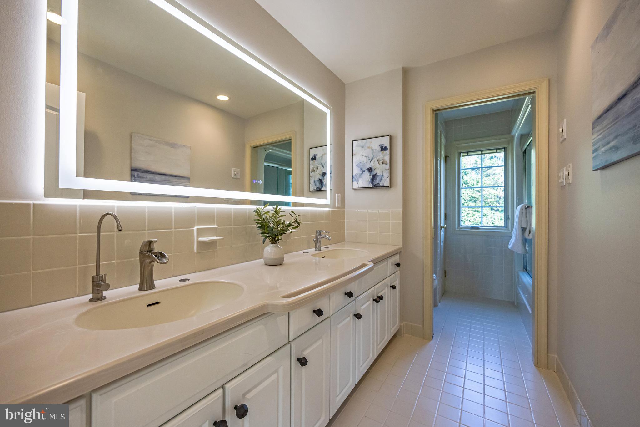 PICKERING CHASE - Residential