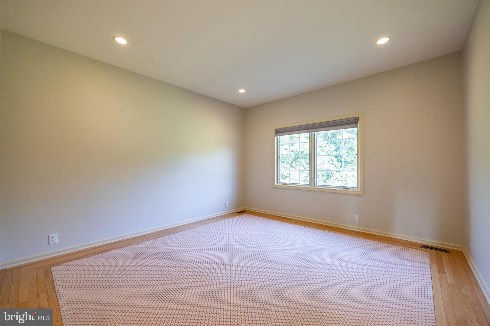 PICKERING CHASE - Residential