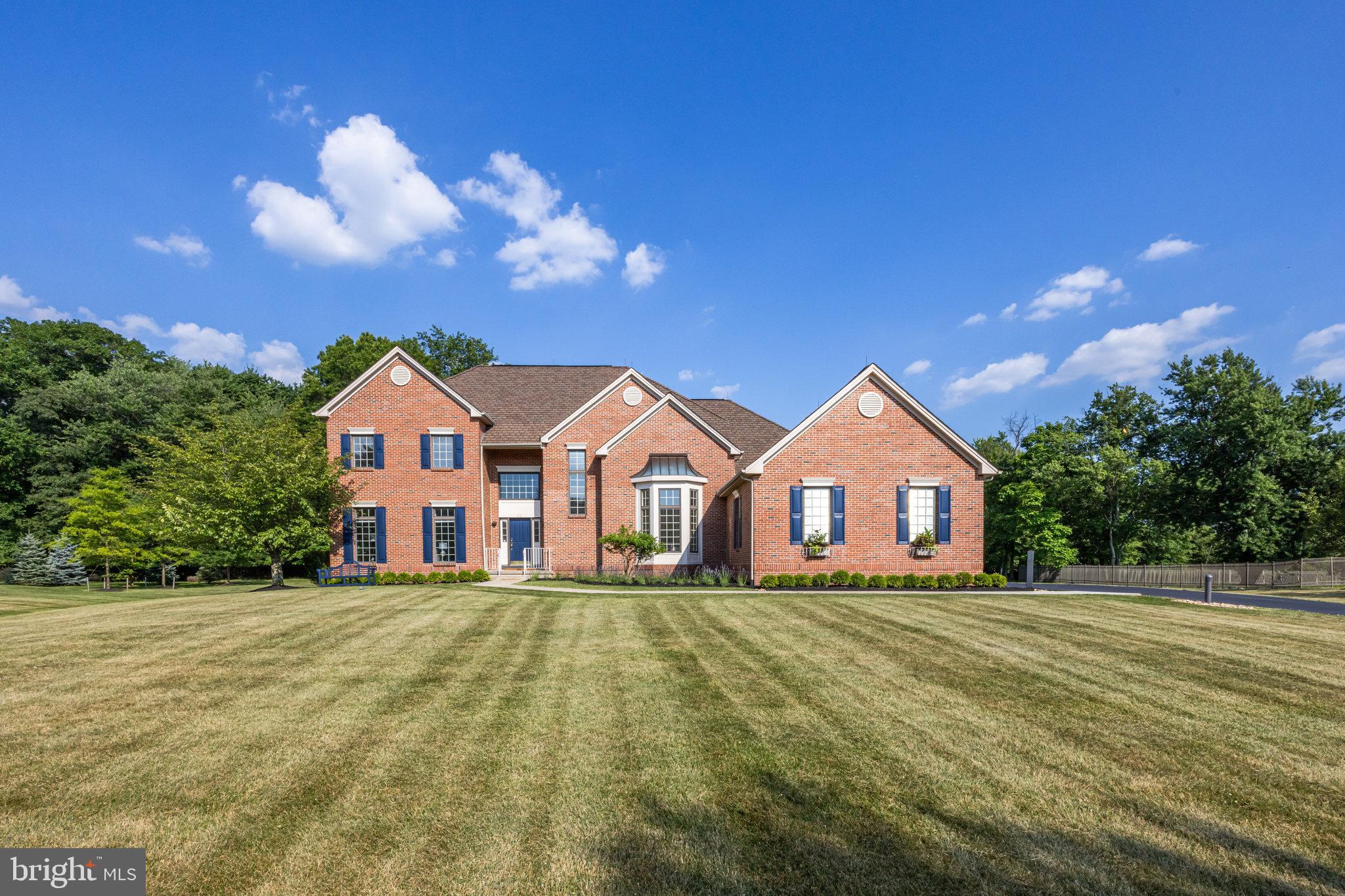 PICKERING CHASE - Residential