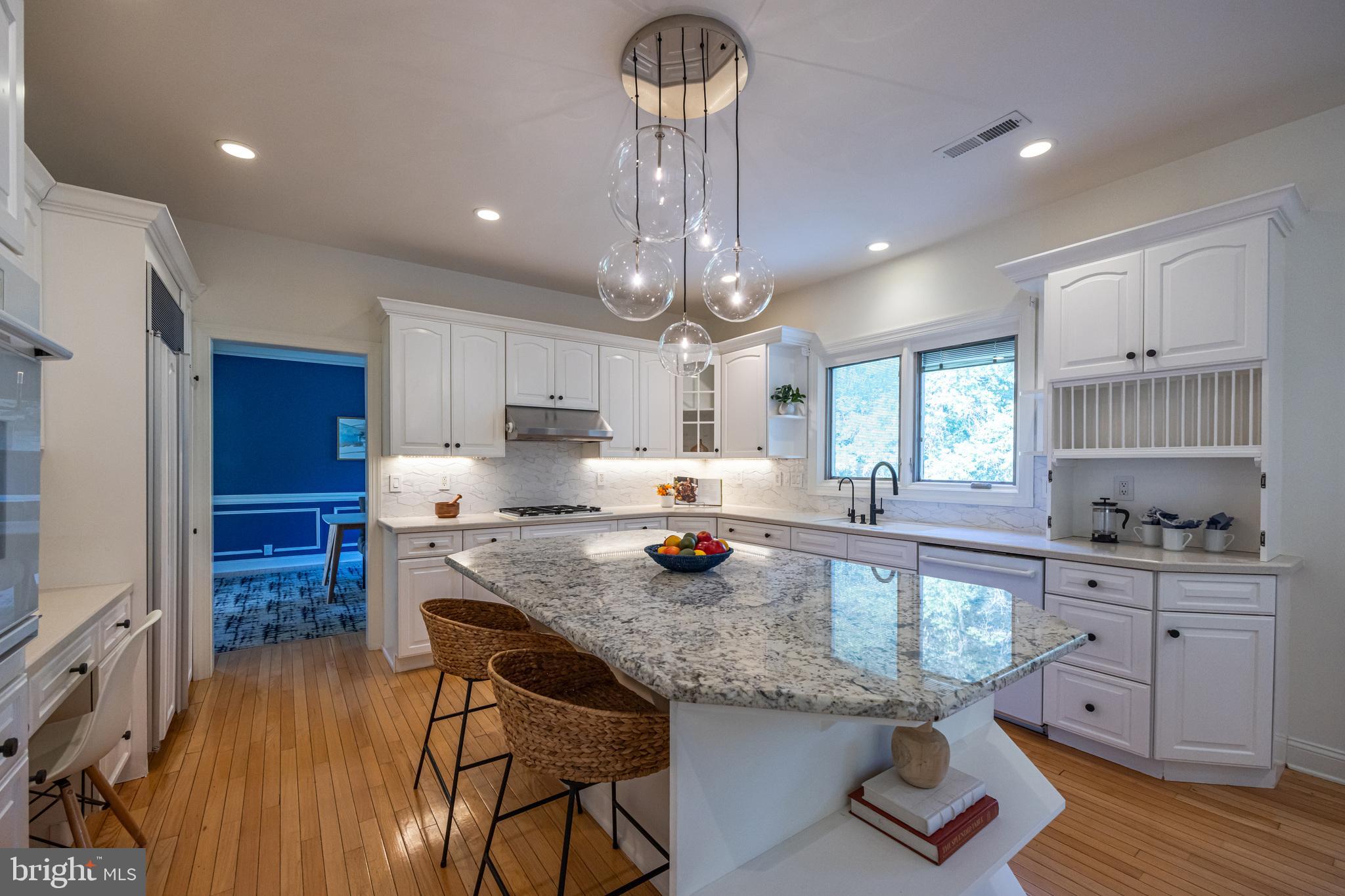 PICKERING CHASE - Residential