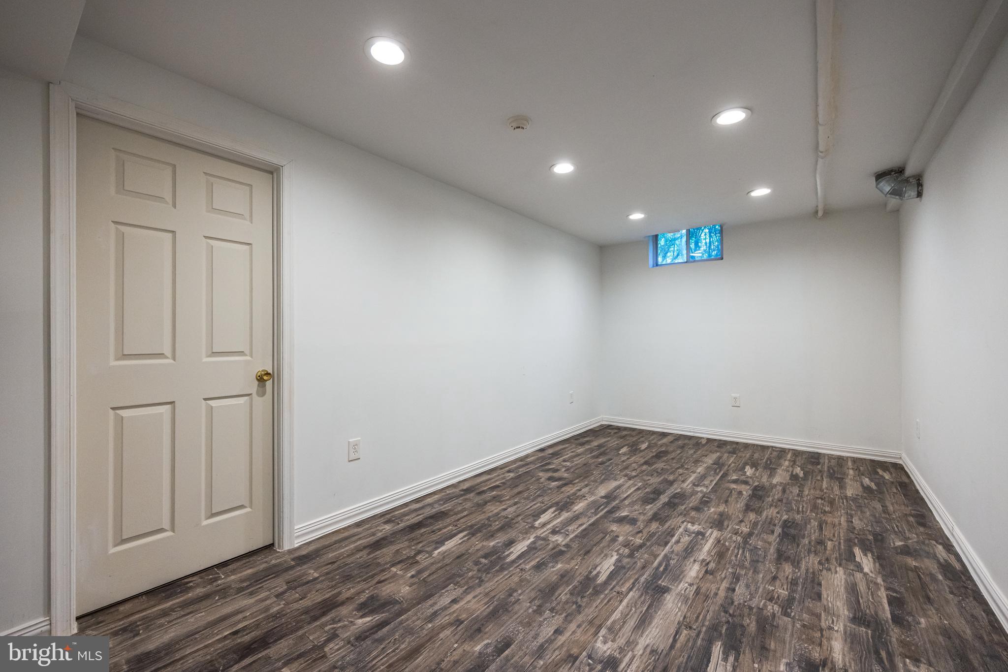 PICKERING CHASE - Residential