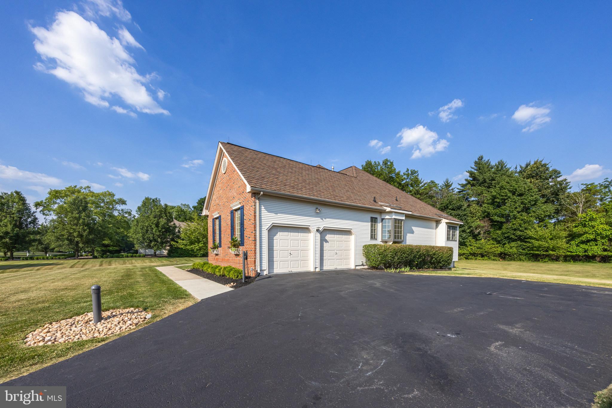 PICKERING CHASE - Residential