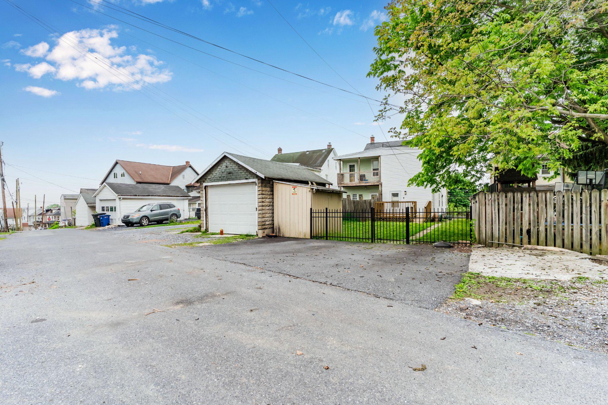 LEMOYNE BOROUGH - Residential