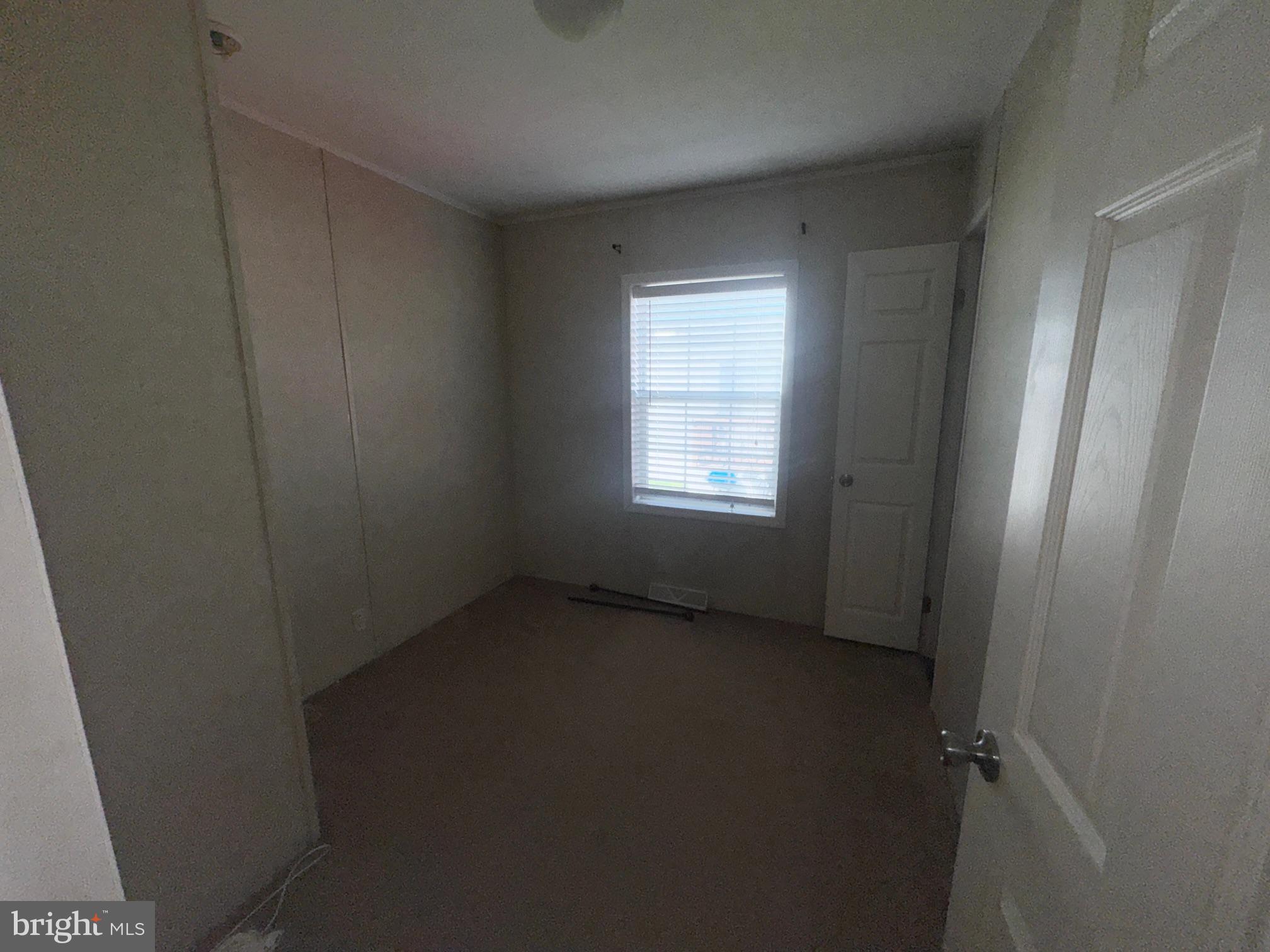 COLONIAL EAST MHP - Residential