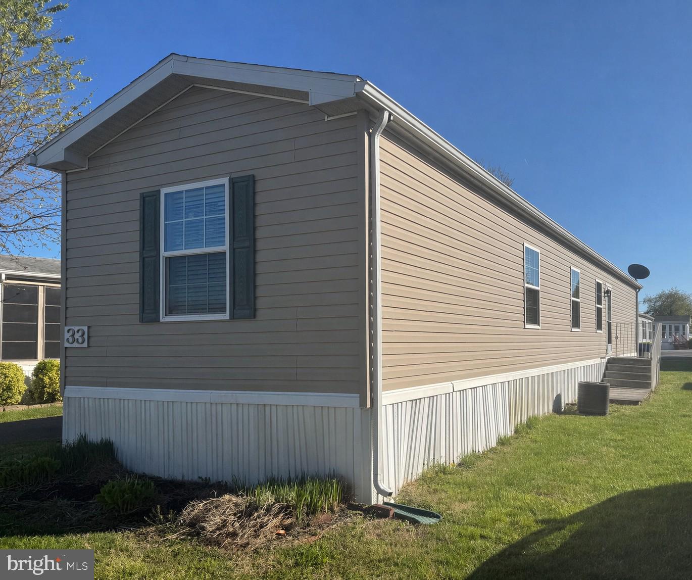 COLONIAL EAST MHP - Residential