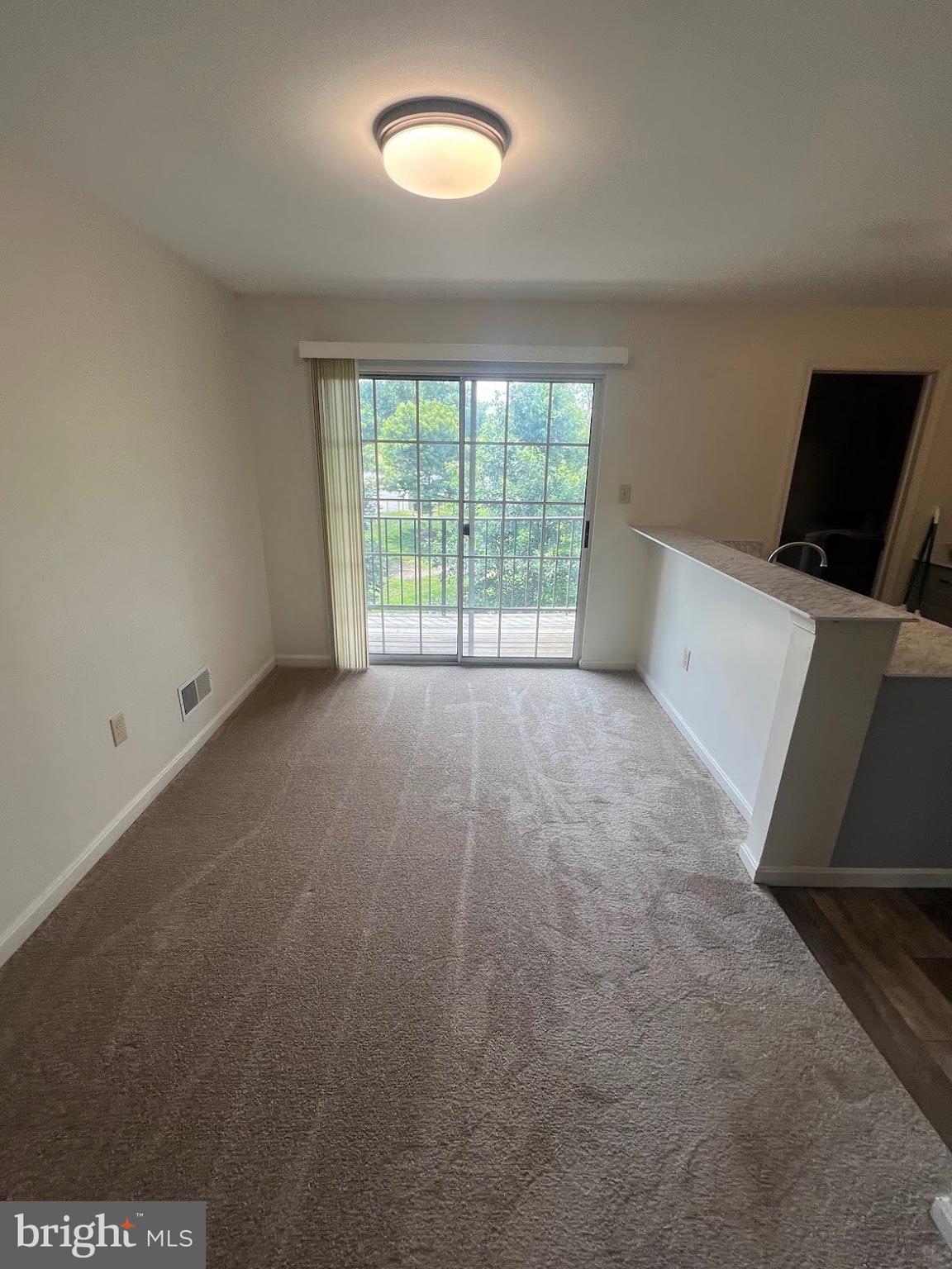 SEVEN OAKS - Residential Lease