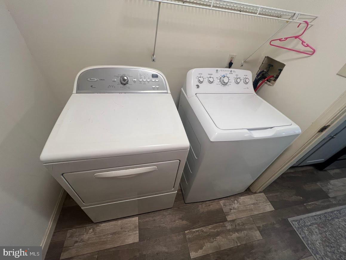 SEVEN OAKS - Residential Lease