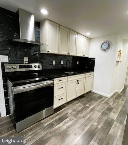 CONNEMARA HILLS - Residential