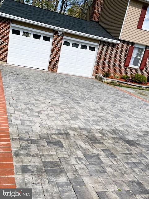 CONNEMARA HILLS - Residential