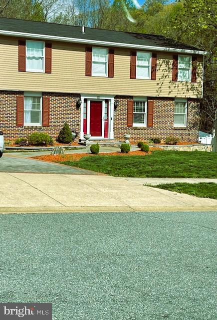 CONNEMARA HILLS - Residential