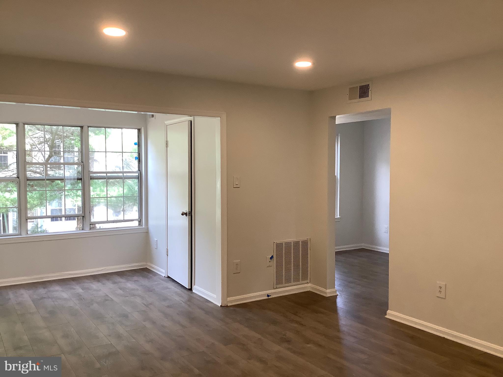 LONGMEAD CROSSING - Residential Lease