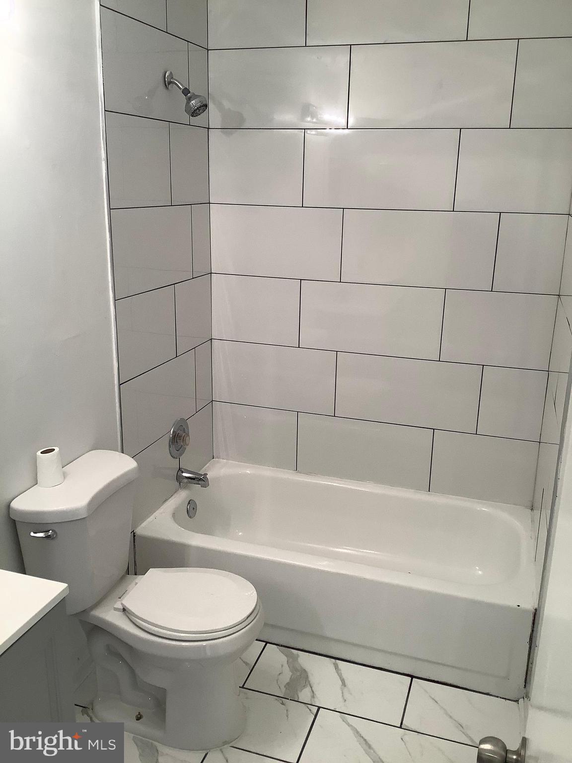 LONGMEAD CROSSING - Residential Lease