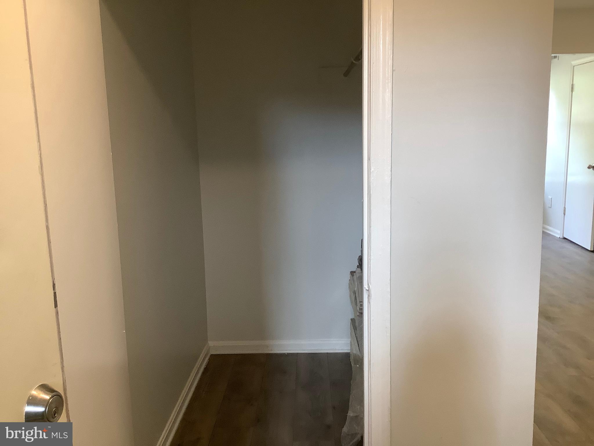 LONGMEAD CROSSING - Residential Lease