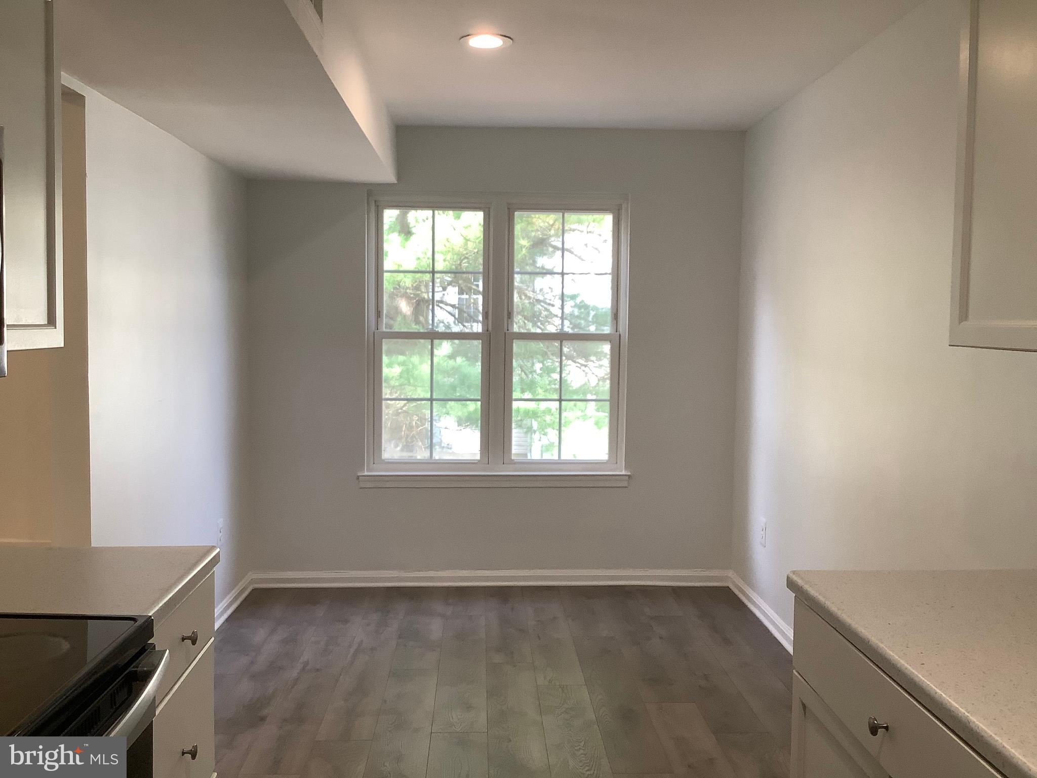 LONGMEAD CROSSING - Residential Lease