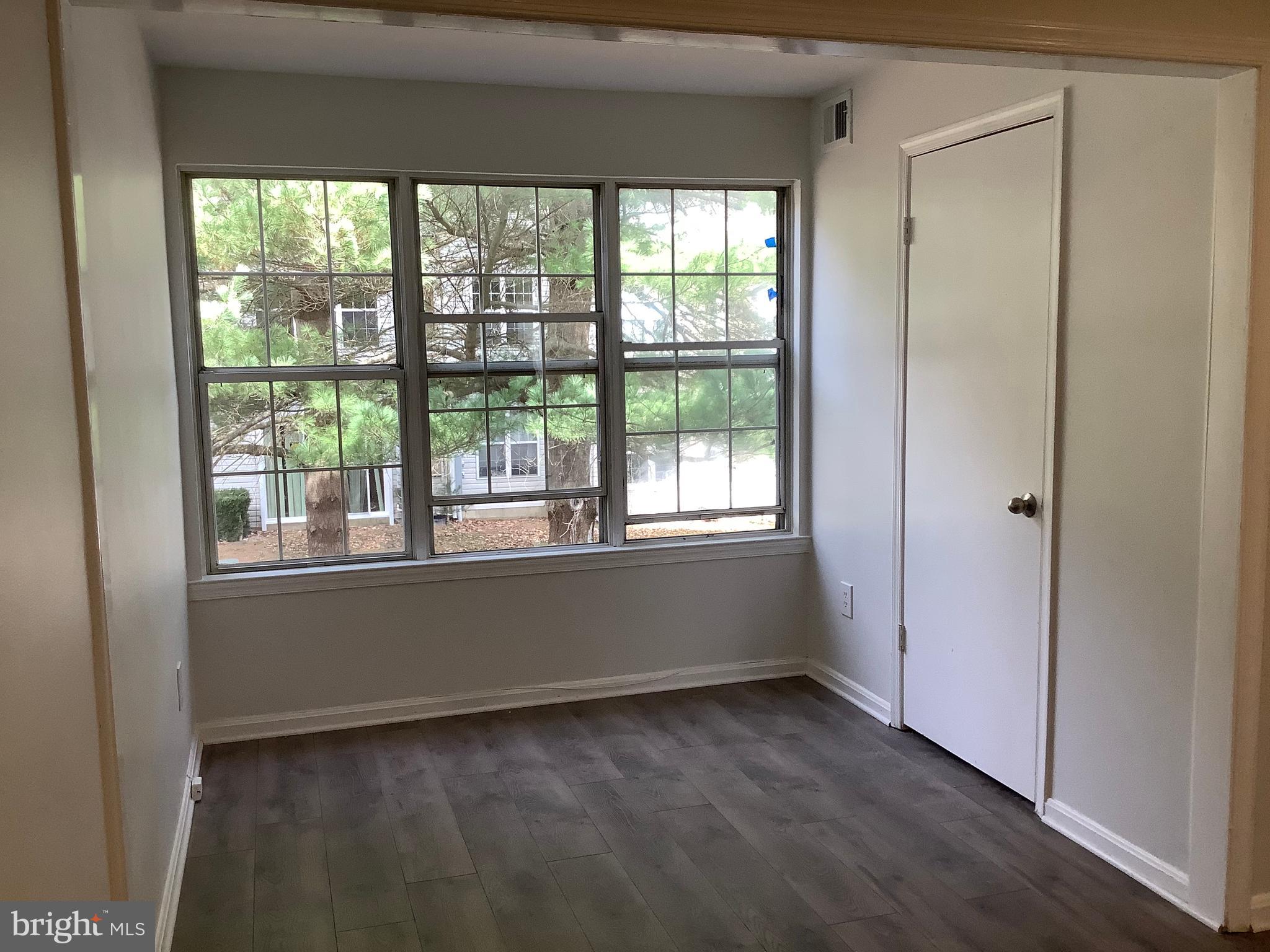 LONGMEAD CROSSING - Residential Lease