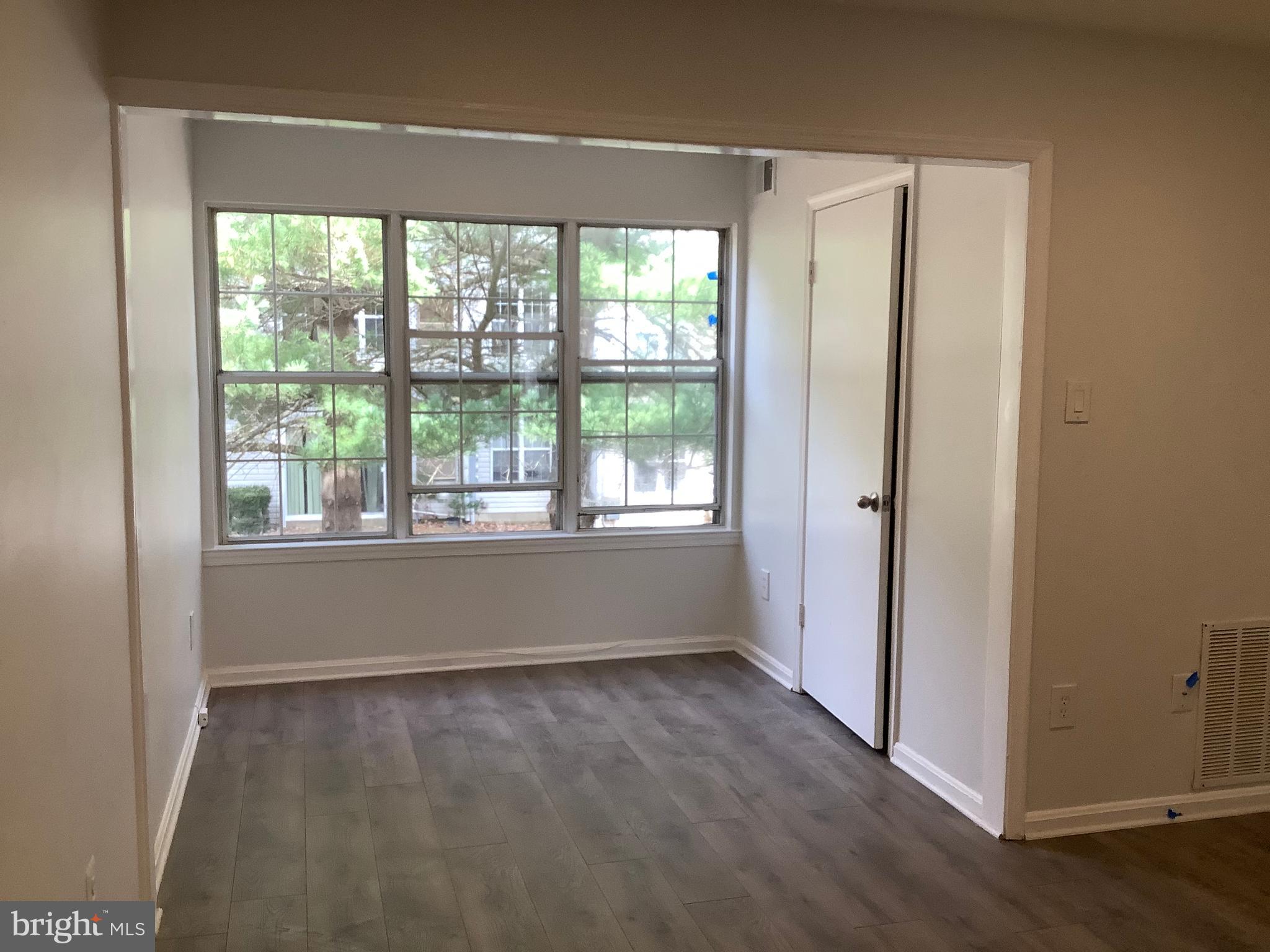 LONGMEAD CROSSING - Residential Lease