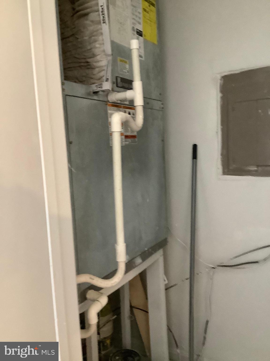 LONGMEAD CROSSING - Residential Lease