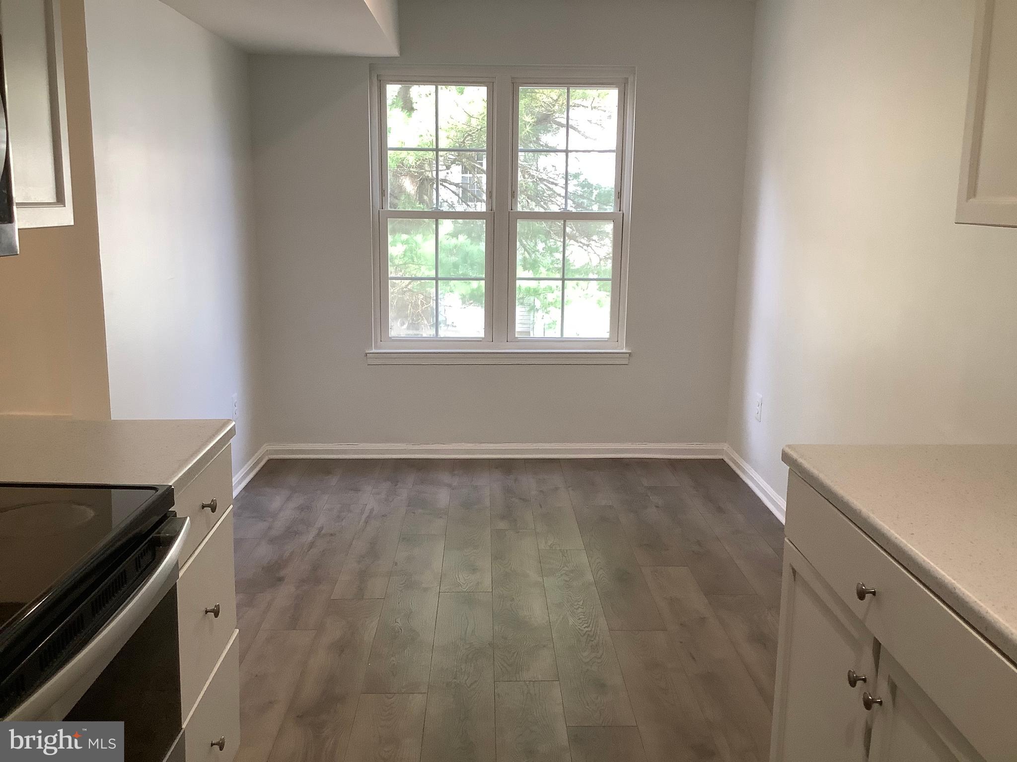 LONGMEAD CROSSING - Residential Lease