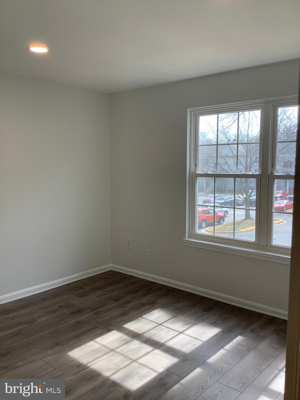 LONGMEAD CROSSING - Residential Lease