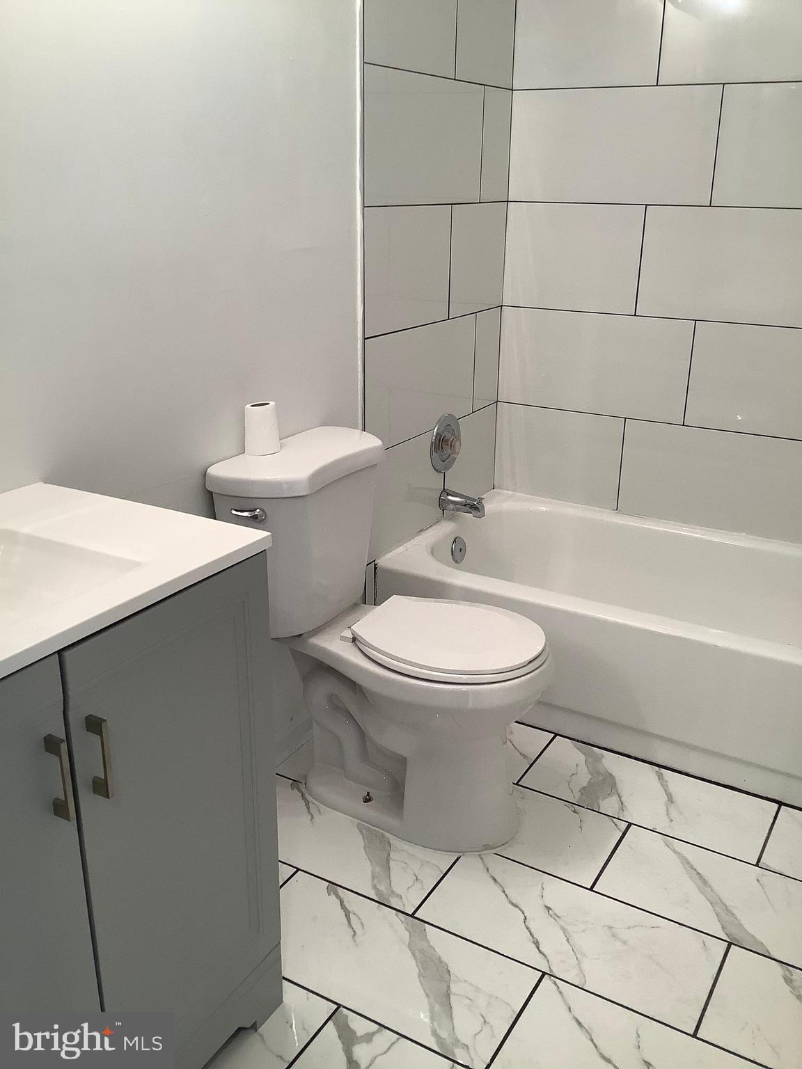 LONGMEAD CROSSING - Residential Lease